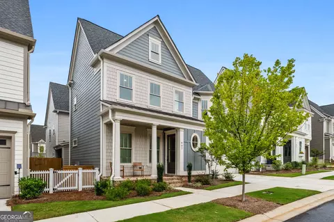 907 Bingham St, Woodstock, GA 30188
