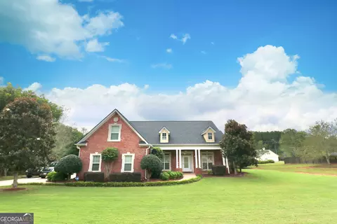 108 Constance Dr, Locust Grove, GA 30248