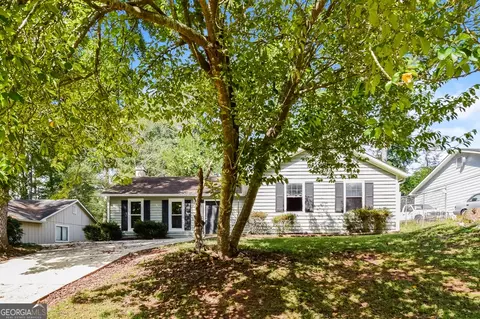 5142 Huxley Rd, Stone Mountain, GA 30088