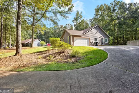 85 Pine Tree Dr, Mcdonough, GA 30252 photo 4