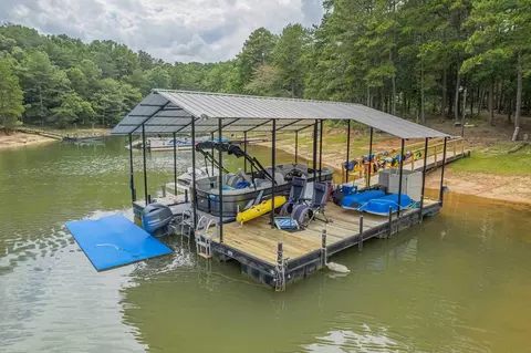 321 Spring Branch Cir, Toccoa, GA 30577 photo 3