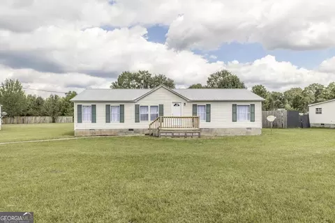 219 Williamsburg Trl, Byron, GA 31008