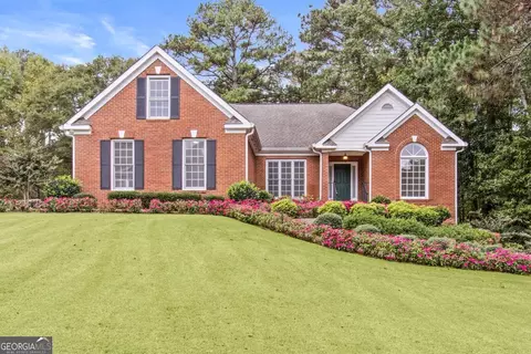 2330 Friars Gate Dr, Lawrenceville, GA 30043