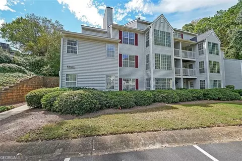 1302 Glenleaf Dr, Peachtree Corners, GA 30092