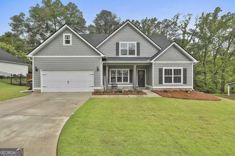 26 E Hill St, Newnan, GA 30263