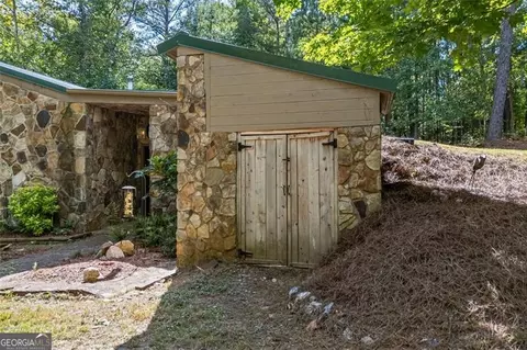 2862 Tree Top Rd, Dacula, GA 30019 photo 4
