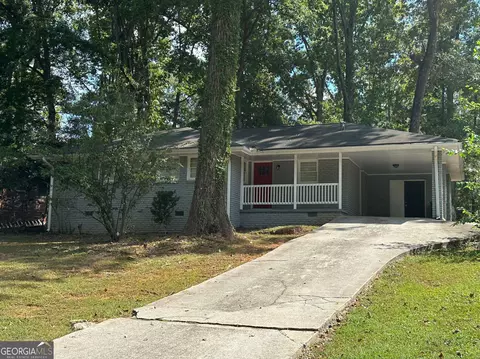 2360 Green Forrest Dr, Decatur, GA 30032