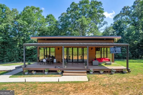 365 Buck Hollow Rd, Bowersville, GA 30516
