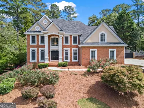 730 Vinings Estates Dr SE, Mableton, GA 30126