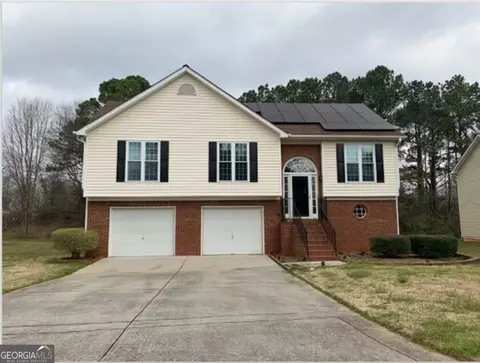 1821 Green Oak Cir, Lawrenceville, GA 30043