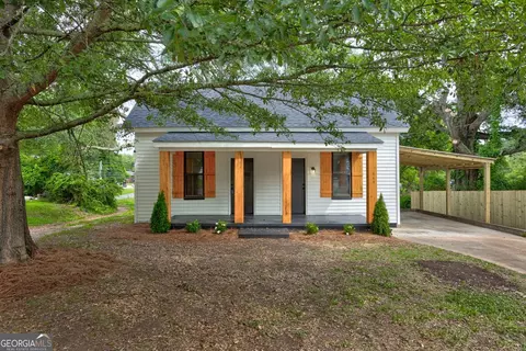 449 Cedar St, Social Circle, GA 30025