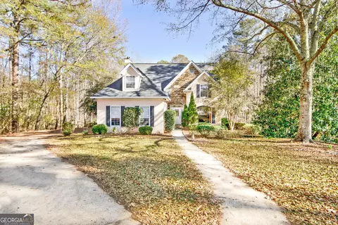 671 Happy Valley Cir, Newnan, GA 30263