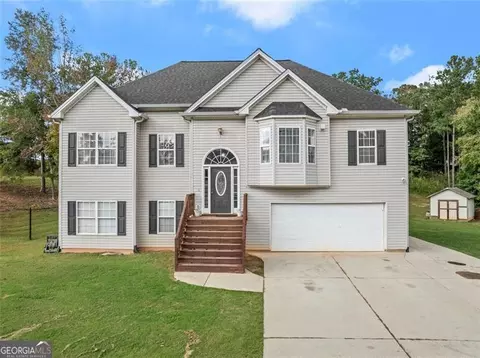 3376 Vale Cir, Gainesville, GA 30507