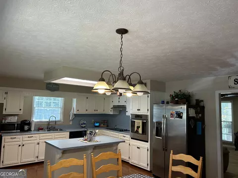 40 Tyler St, Lagrange, GA 30240 photo 8