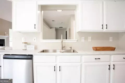 11 Cindy Ct, Hampton, GA 30228 photo 12