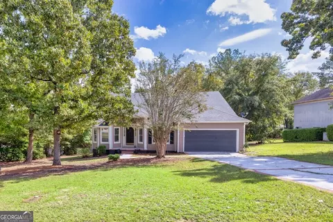 217 Saint Anthonys Dr, Macon, GA 31220