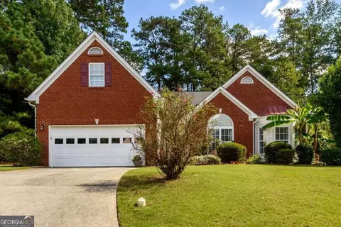 1027 Creekshire Way, Lawrenceville, GA 30043