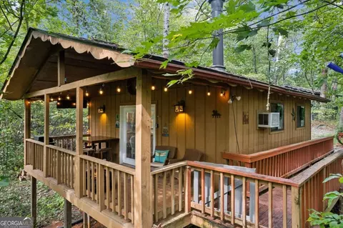 140 Country Breeze Dr, Sautee Nacoochee, GA 30571