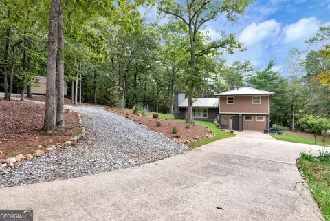 7645 Barkers Bend Dr, Murrayville, GA 30564