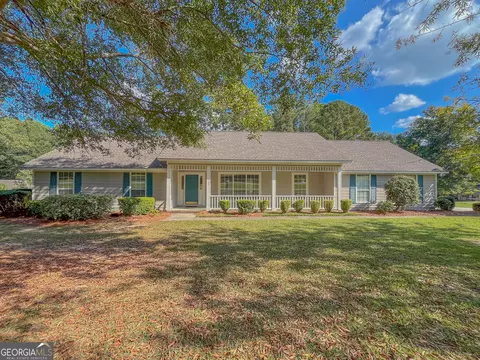 500 Holly Dr, Dublin, GA 31021