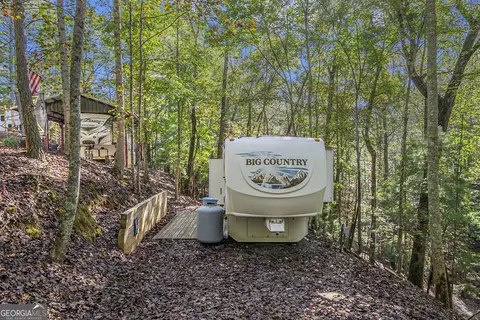 84 32nd St, Ellijay, GA 30540