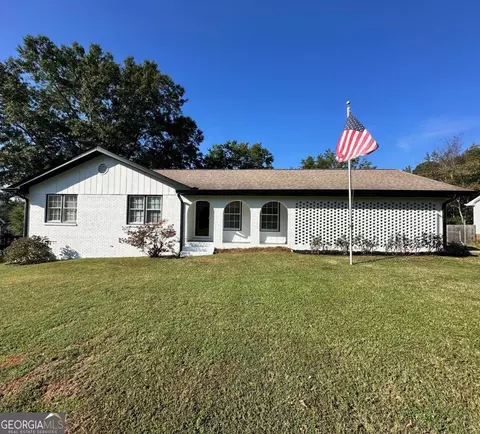 677 William St, Dacula, GA 30019