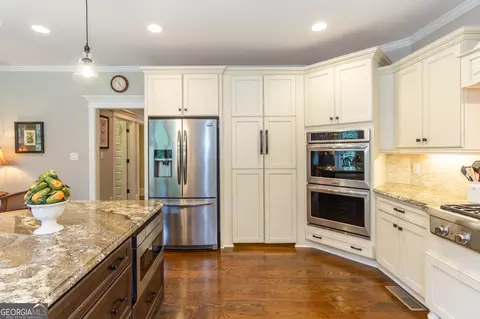 Kitchen - 179 Huckaby Rd, Brooks, GA 30205 photo 12 of 15
