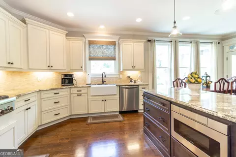 Kitchen - 179 Huckaby Rd, Brooks, GA 30205 photo 7 of 15