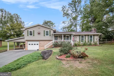 25 Cedar North Ln, Newnan, GA 30263