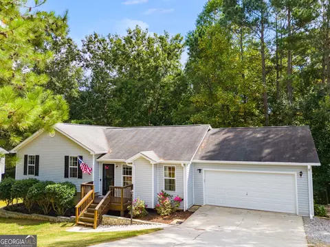 1035 Eagles Nest Cir, Carrollton, GA 30116