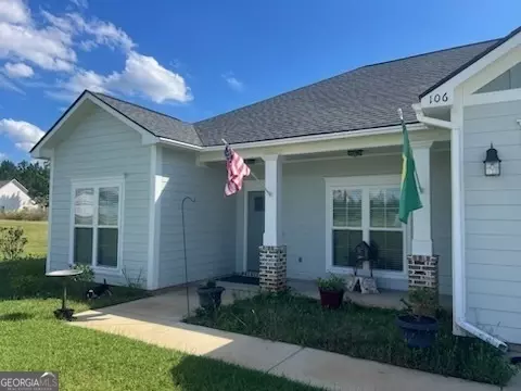 106 Chapel Ct, Leesburg, GA 31763
