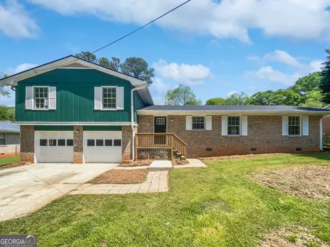 211 Murphy Ave, Lawrenceville, GA 30044