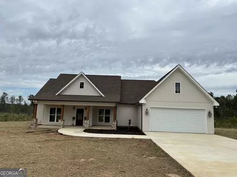 1392 Lakeway Rd, East Dublin, GA 31027