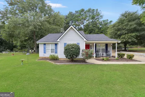 788 Hillcrest Dr, Jackson, GA 30233