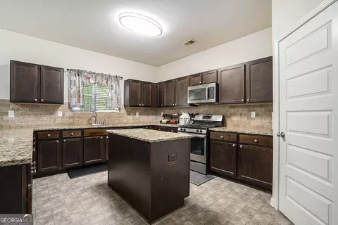 3218 Rex Ridge Dr, Rex, GA 30273 photo 9