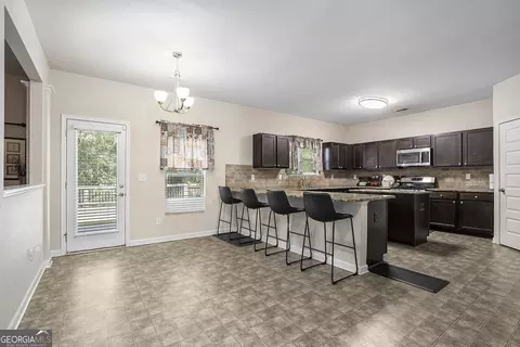 3218 Rex Ridge Dr, Rex, GA 30273 photo 8