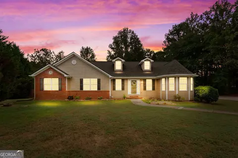 2073 Windfield Dr, Monroe, GA 30655