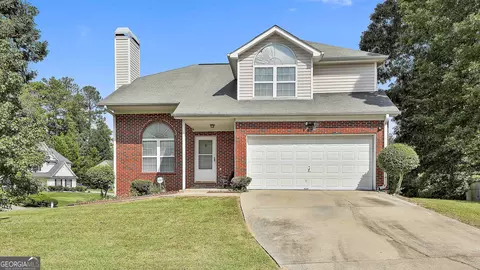 8385 Mayfern Dr, Fairburn, GA 30213