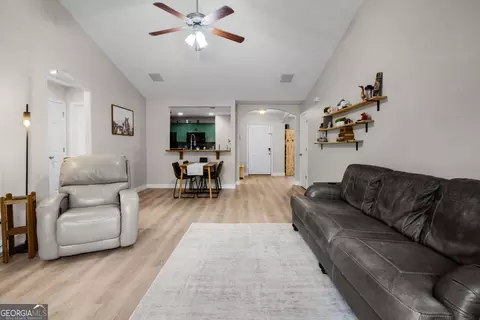 168 Lakepointe Dr, Savannah, GA 31407 photo 7