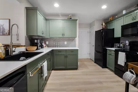 168 Lakepointe Dr, Savannah, GA 31407 photo 8