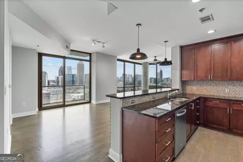 270 17th St NW #2101, Atlanta, GA 30363