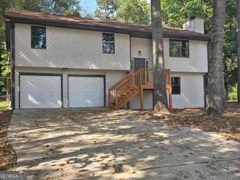 3301 Summer Wood Cir, Snellville, GA 30039