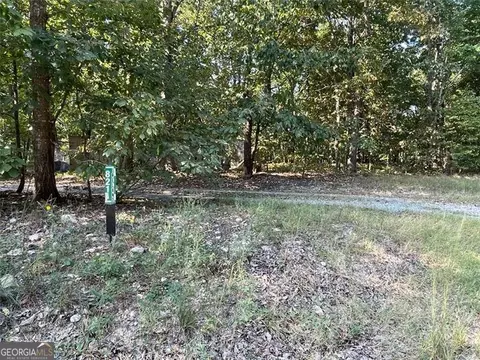 821 Ireland Dr, Kingston, GA 30145