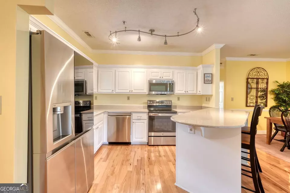 Kitchen - 92 Gleneagle Ct #B301, Clayton, GA 30525 photo 2 of 4