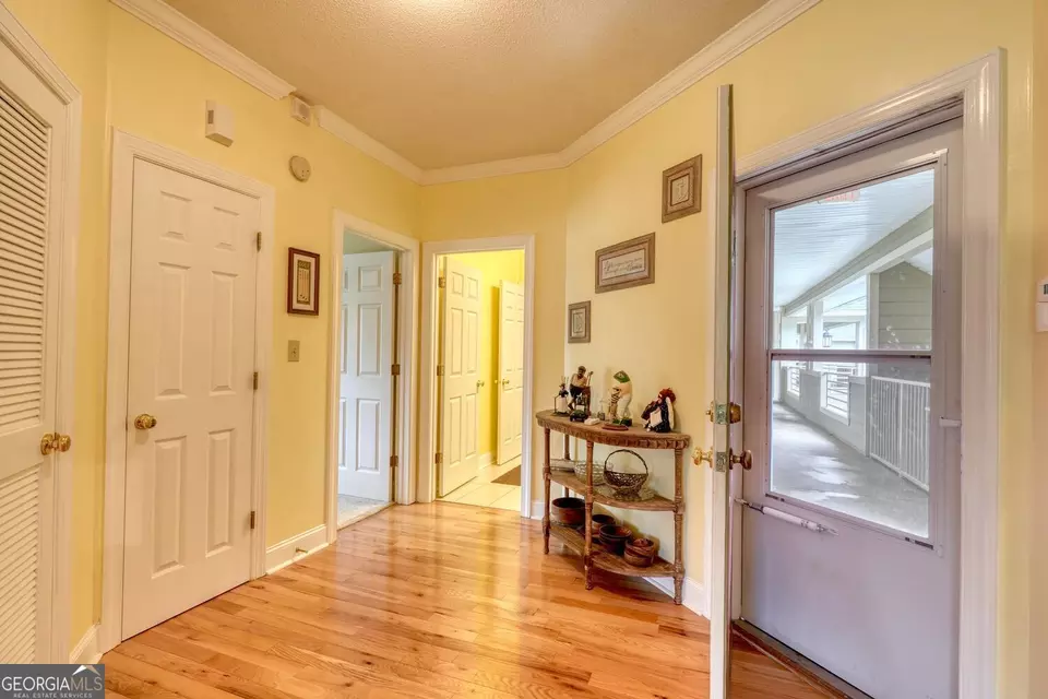 Entry Way - 92 Gleneagle Ct #B301, Clayton, GA 30525 photo 3 of 4