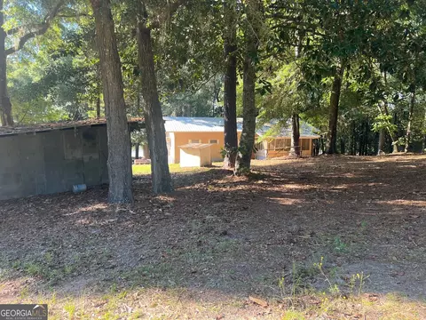 Exterior - 263 E Lakeview Dr, Abbeville, AL 36310 photo 2 of 7