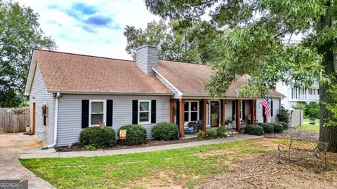25 Magnolia Ct NE, Rydal, GA 30171