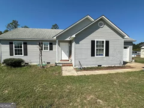 69 Riverbend Ln, Tifton, GA 31793