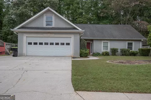120 Cannon Dr, Fayetteville, GA 30214