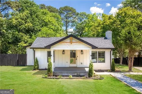 305 Hemphill School Rd NW, Atlanta, GA 30331